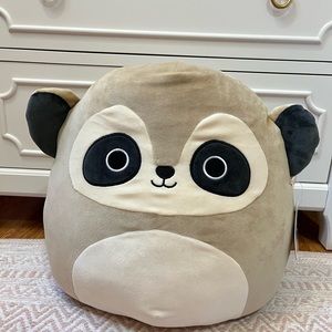 Gracia the Meerkat Squishmallows 14” NWT